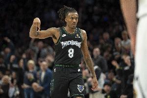 海兰德：球队氛围热情高涨 没人会计较个人出手次数